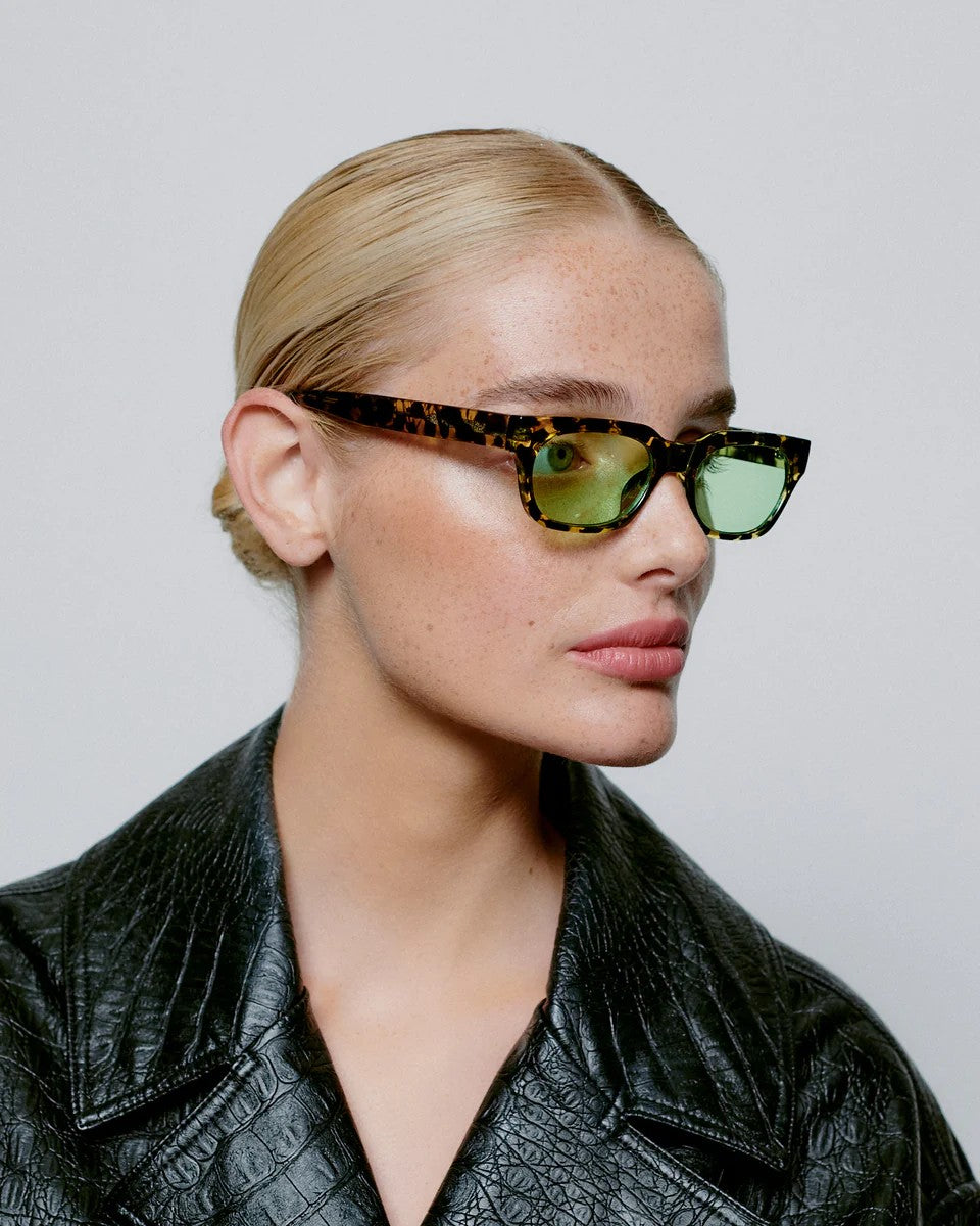 A.Kjaerbede Bror Black Yellow Tortoise, Gafas de sol