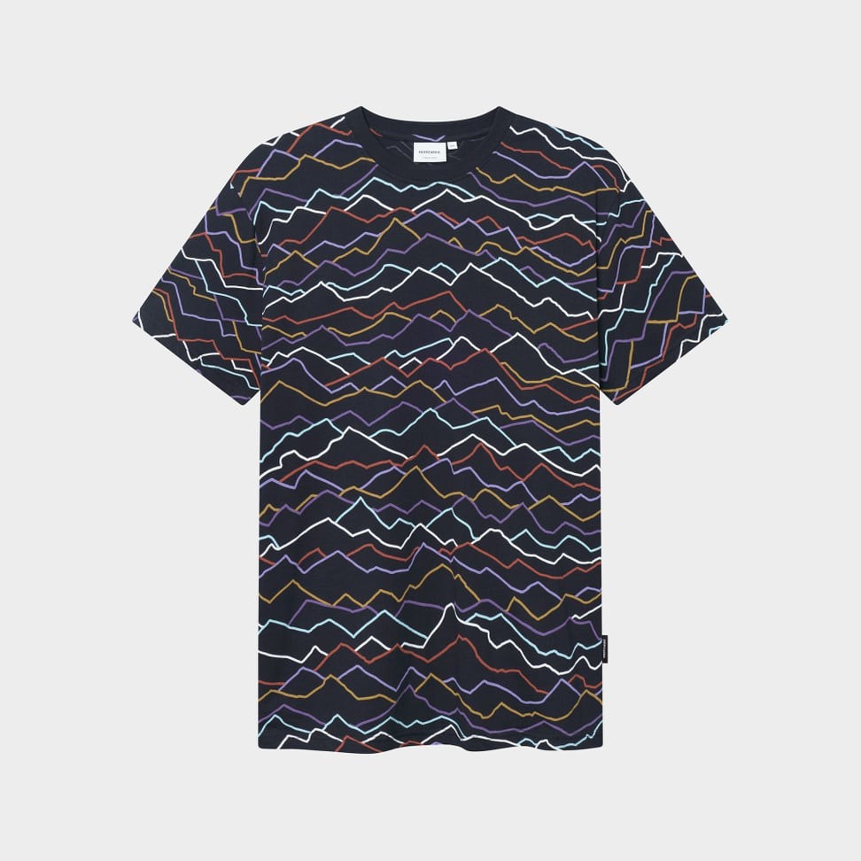 Camiseta Dedicated Stockholm Line Mountains Negro